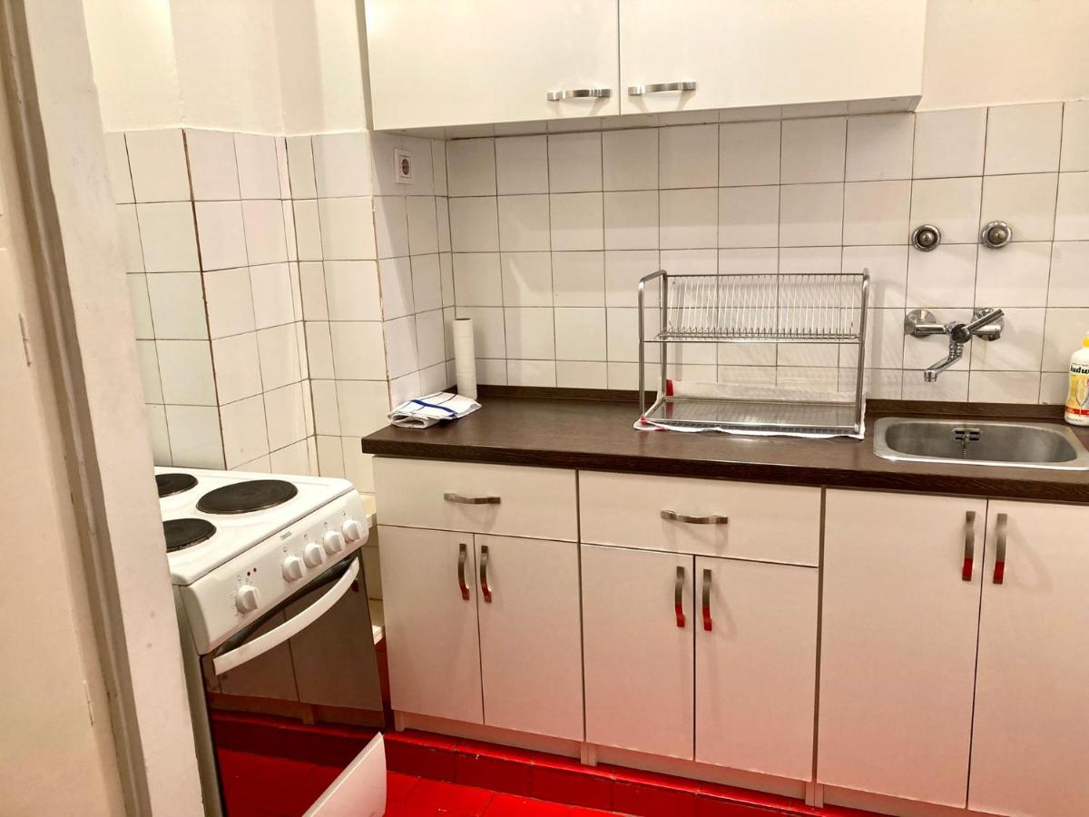 Lovely Cosy Art Flat At Center Budapest
